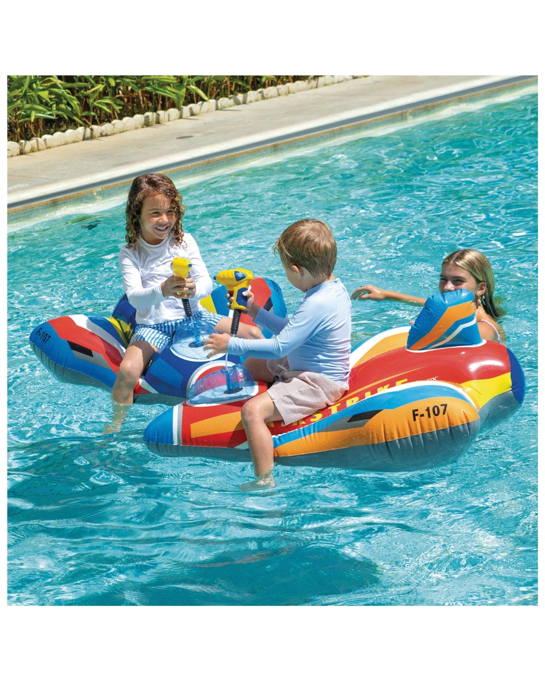 INTEX Jet Fighter Ride-On – 104 × 117 cm